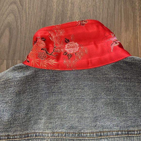 CHICO'S Design Womens Size 2 Embellished Geisha Beaded Embroidered Denim Jacket - Picture 4 of 14